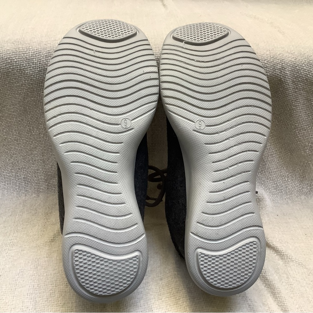 Time and Tru Gray Lace-Up Sneakers Shoes-Wool Like Fabric-Memory Foam-9M-NWT - Picture 14 of 14